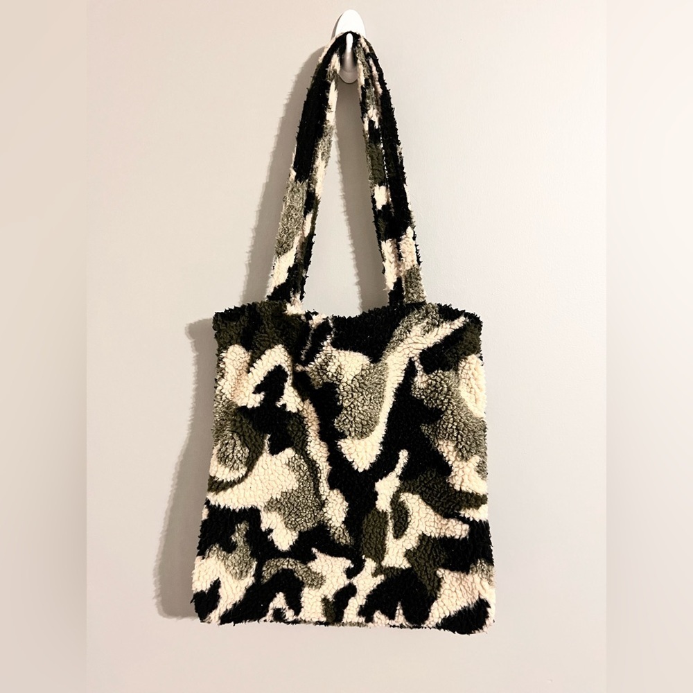 Forever 21 Faux Fur Camouflage Tote Bag